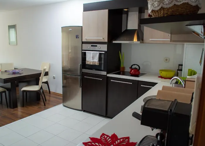 Mountain View アパート カルロヴォ